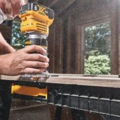 DeWalt 20V MAX* XR Cordless/Brushless Compact Router, Bare Tool -Sale Tools Shop 64249 04 1000